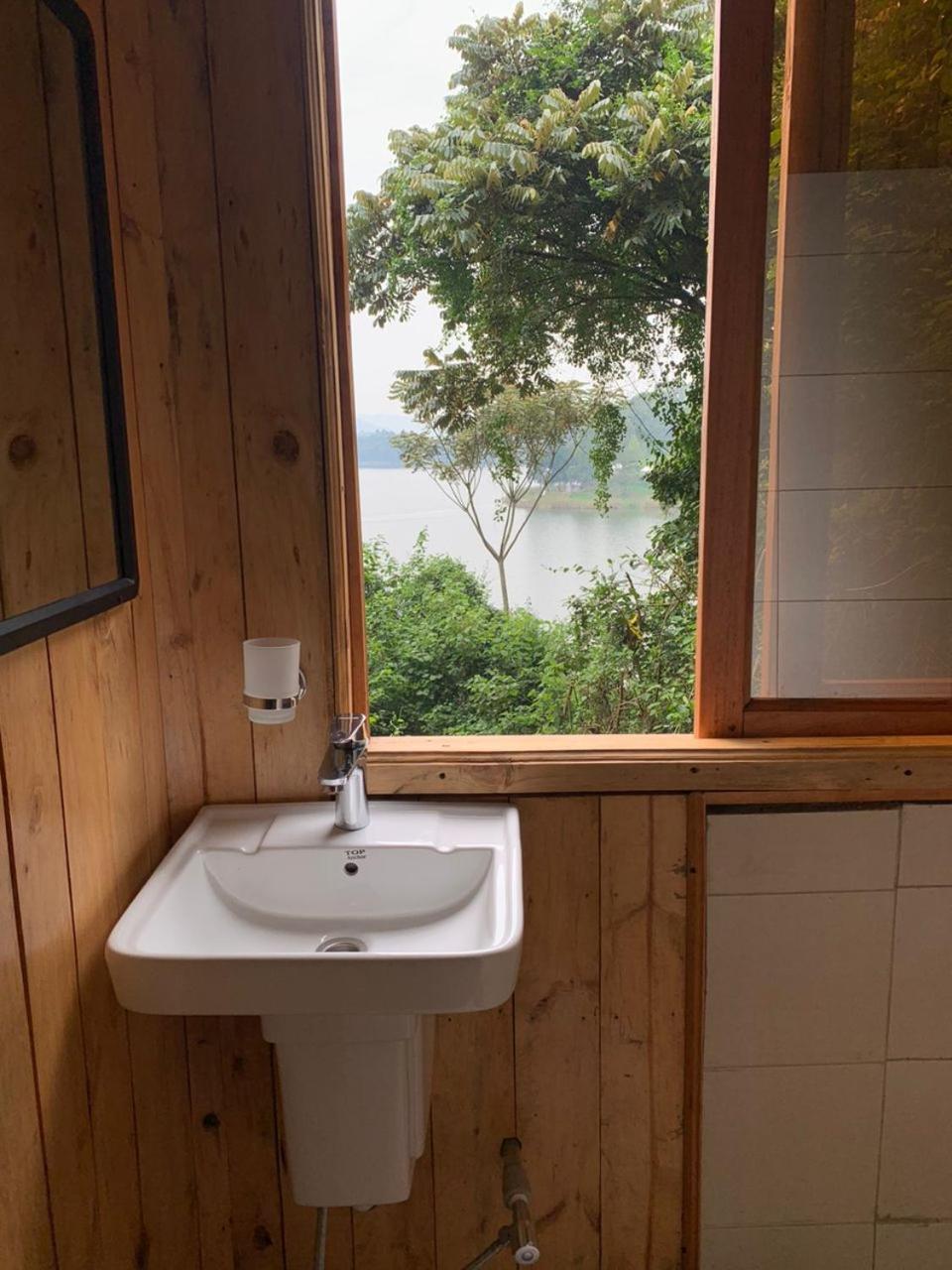 Supreme Adventure Park Bunyonyi Hotel Kabale Room photo