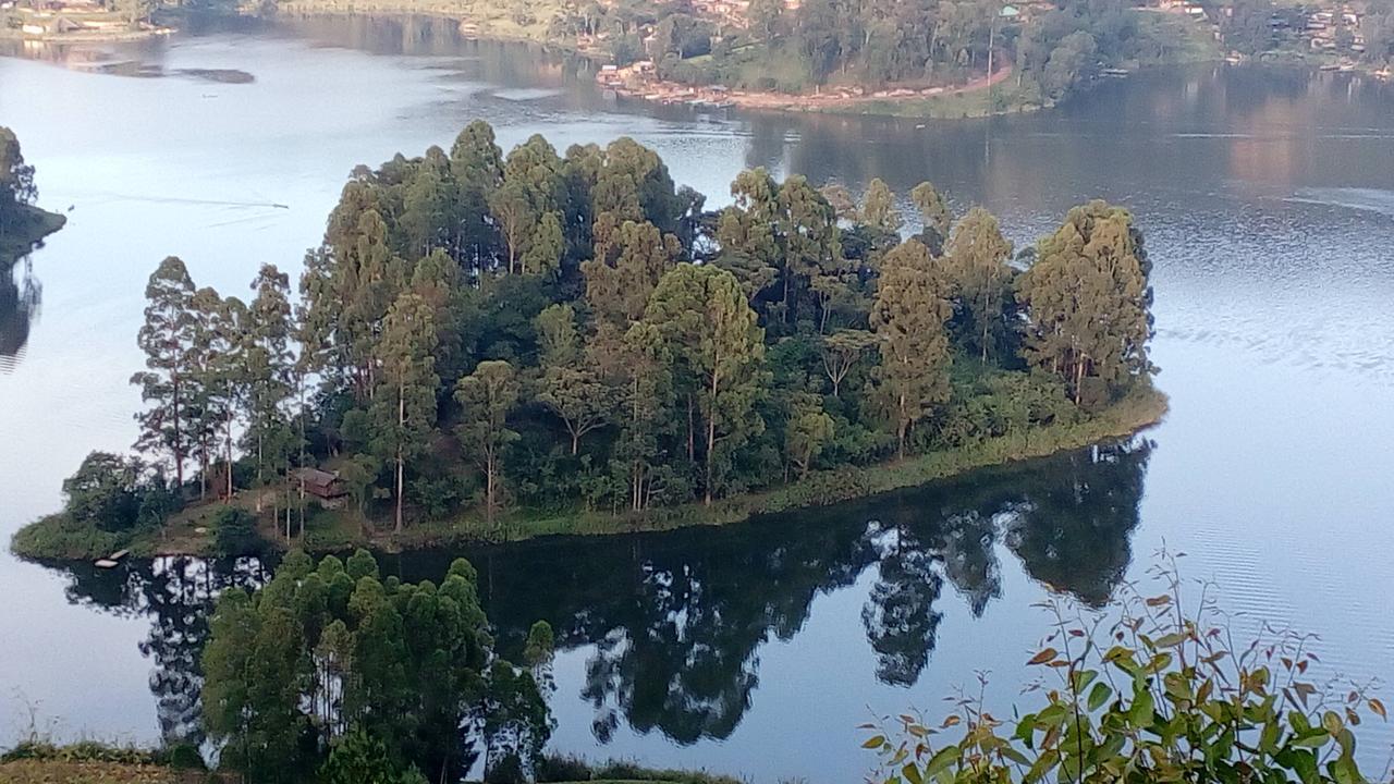 Supreme Adventure Park Bunyonyi Hotel Kabale Exterior photo
